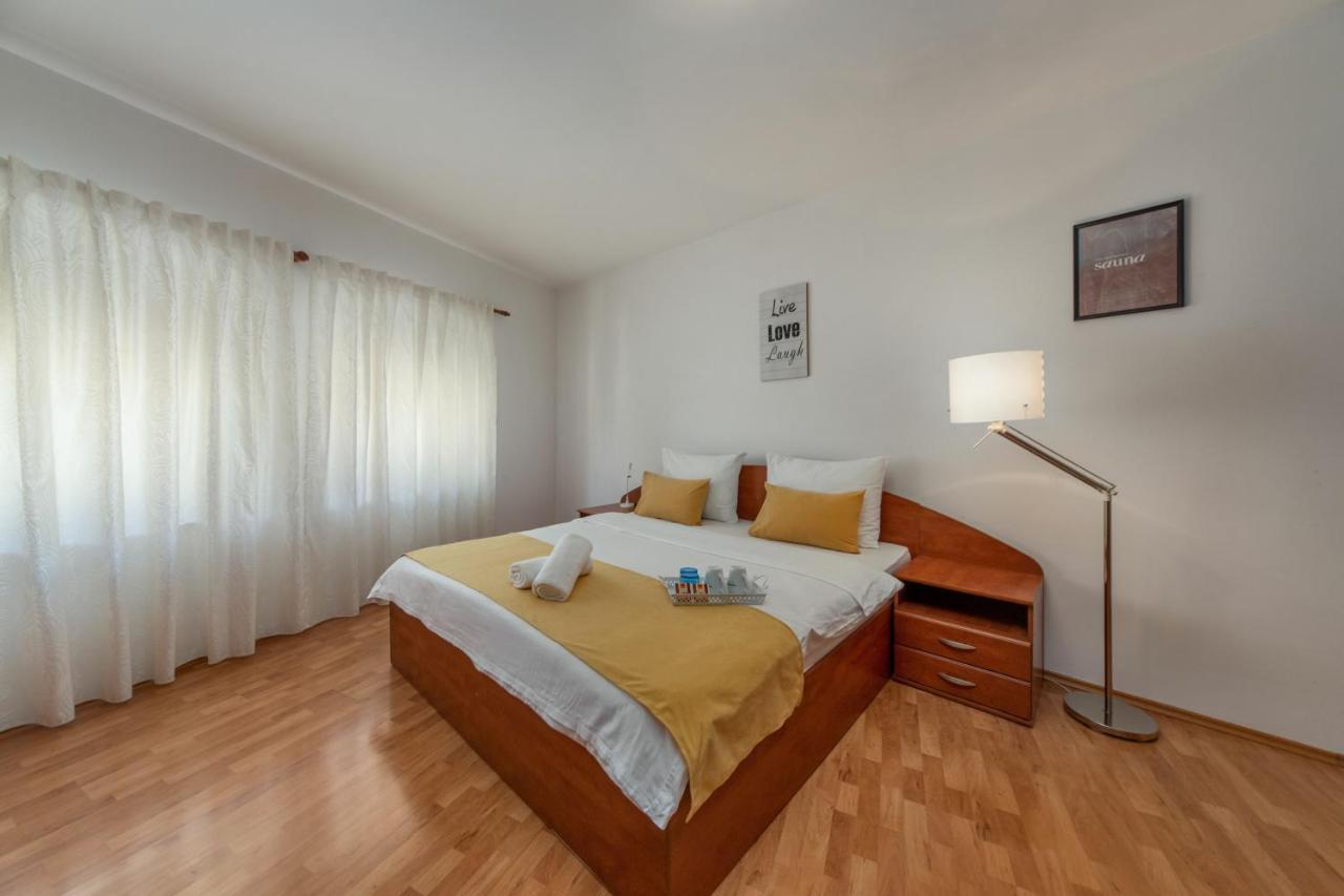 Tia Apartment Rijeka Bagian luar foto
