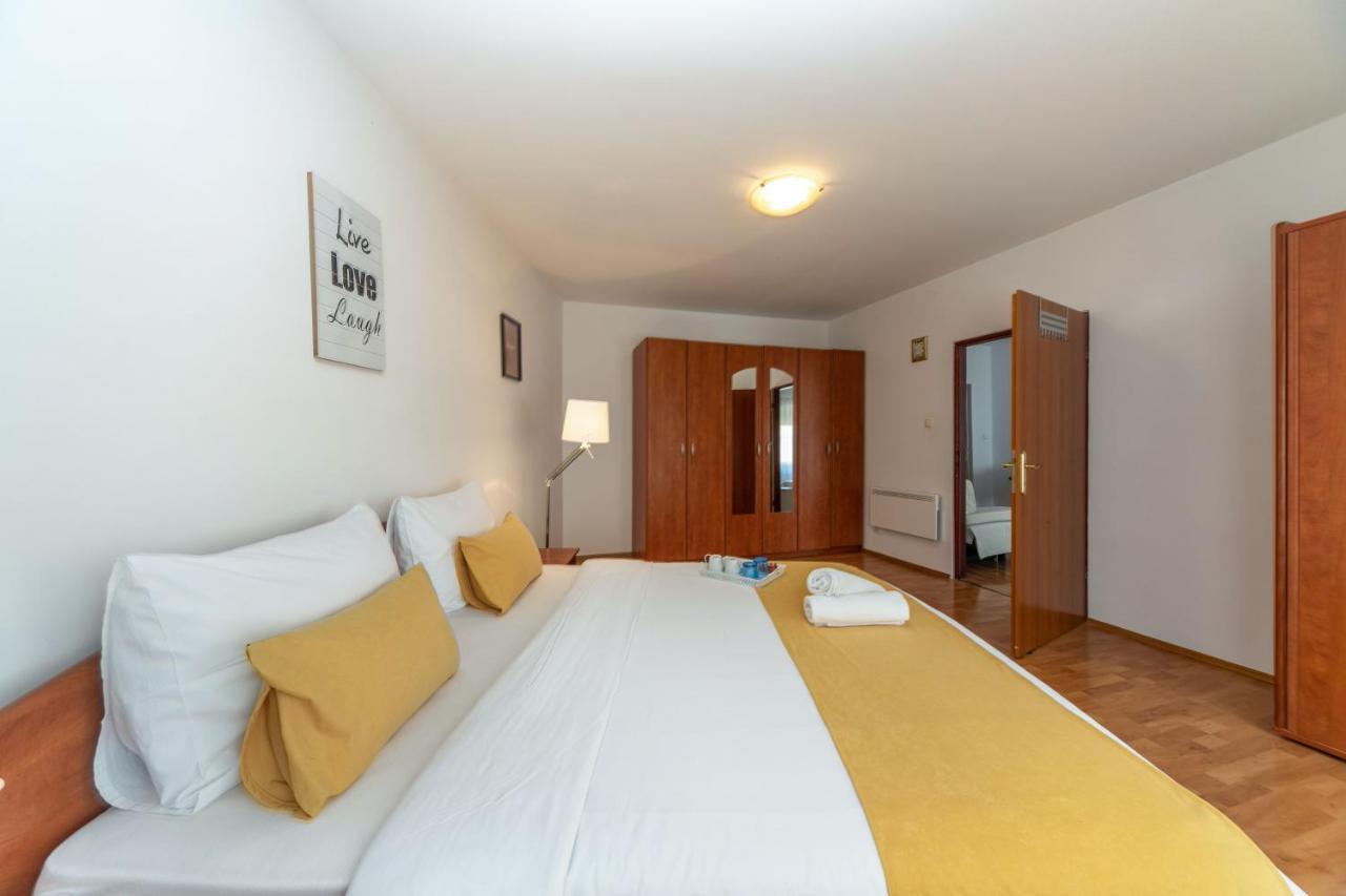 Tia Apartment Rijeka Bagian luar foto