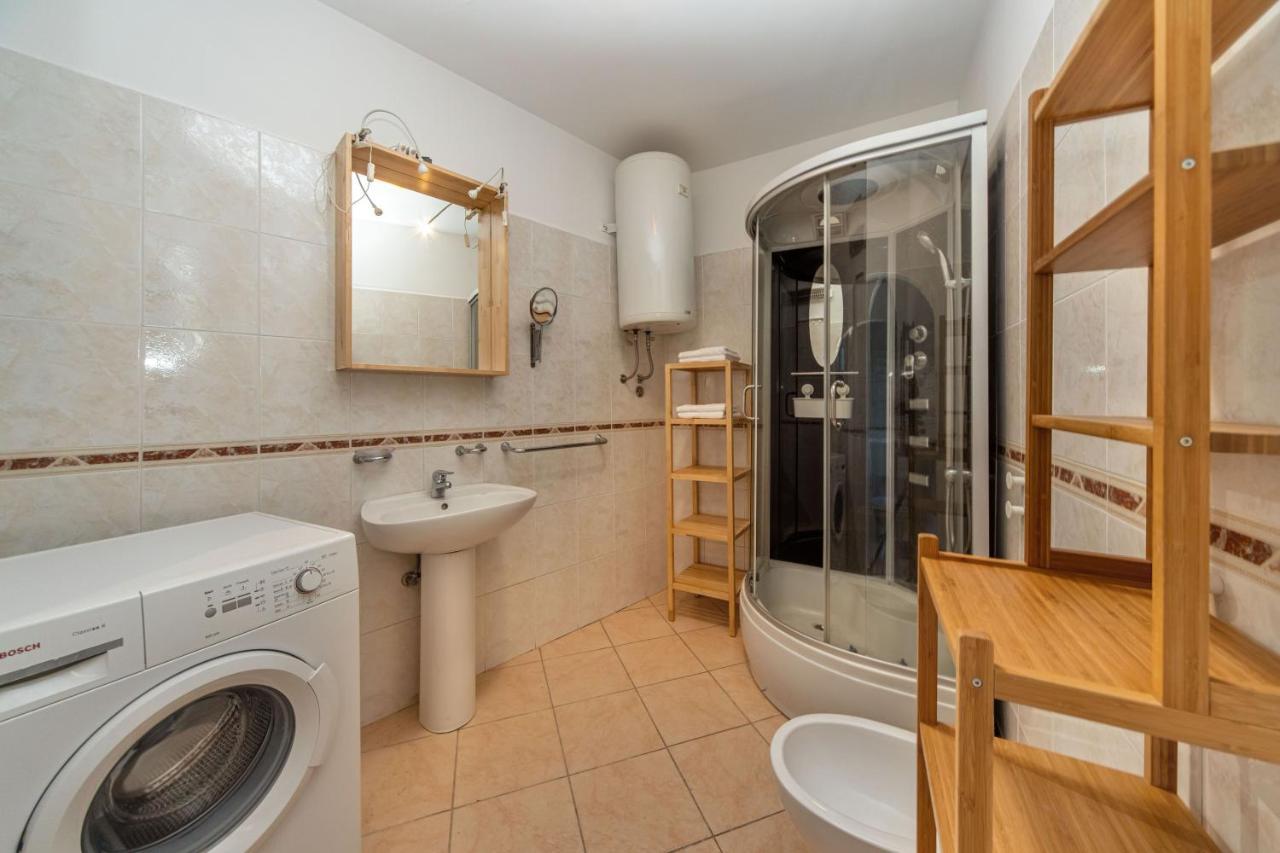 Tia Apartment Rijeka Bagian luar foto