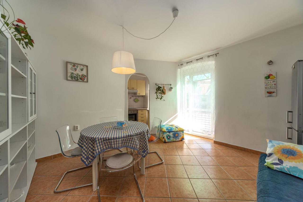 Tia Apartment Rijeka Bagian luar foto